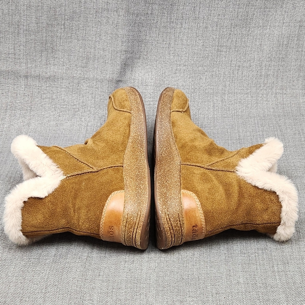 Taos Women's Future Mid Suede Boots. 7 - Picture 7 of 10